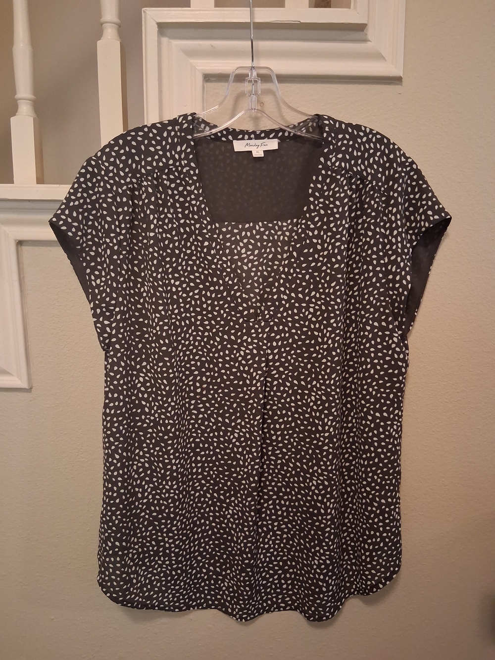 Monday Fun Gray & White V-Neck Abstract Dot Print Blouse.